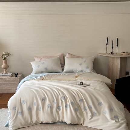 91家纺网 家纺一手货源 找家纺 （总）佳汐蓝家纺 2025春夏新款60S兰精天丝绣花四件套-玉茗系列