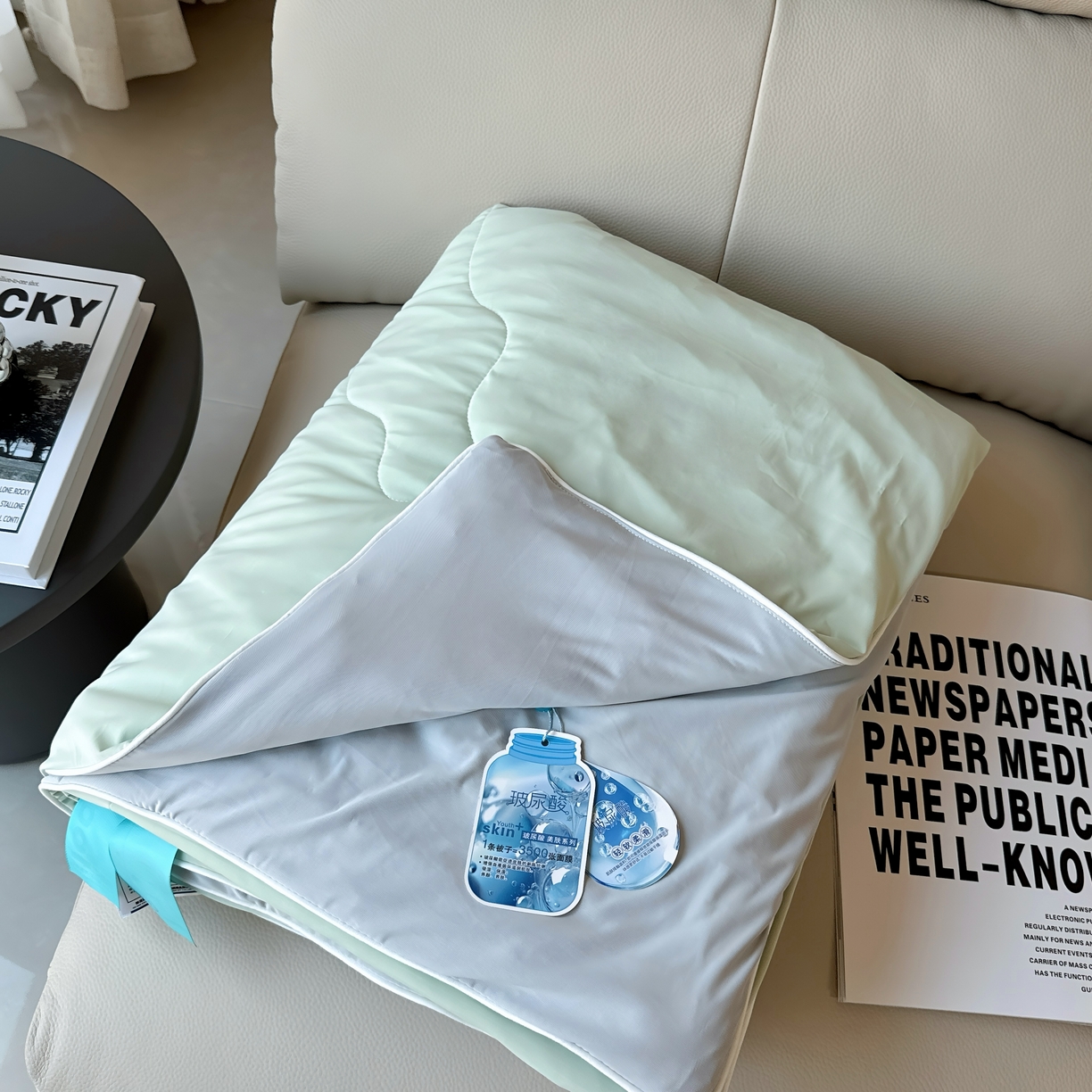 91家纺网 家纺一手货源 找家纺 兜米 2025夏季玻尿酸凉感冰皮被夏凉被空调被 海青拼灰色