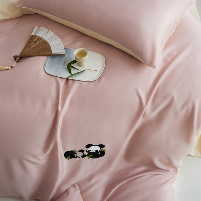 91家纺网 家纺一手货源 找家纺 金奇达家纺 2025新款竹玉清丝四件套-墨隐竹笙【标准号全网控价（折后券后）不低于228元】 墨隐竹笙-粉