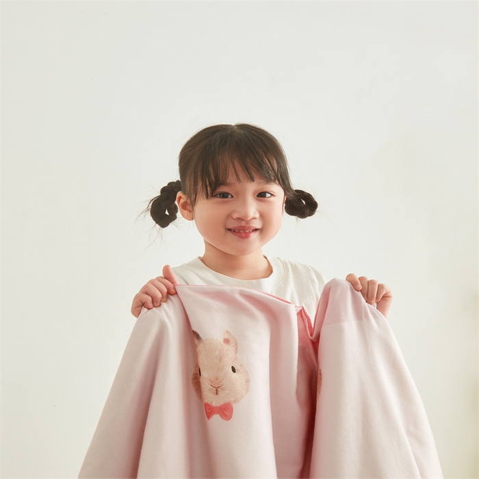 91家纺网 家纺一手货源 找家纺 艾佳宝贝 2025A类儿童全棉多功能单被套可拆式夏被四季被子 乖萌甜兔