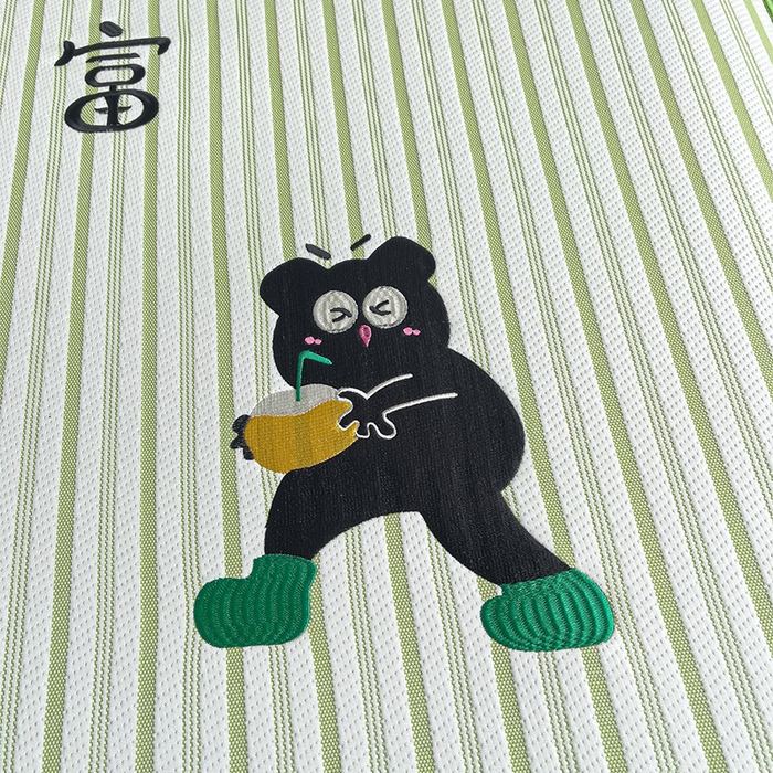 91家纺网 家纺一手货源 找家纺 炫拼  2025新款A类凉豆豆提花条纹卡通刺绣床笠席三件套 暴富熊