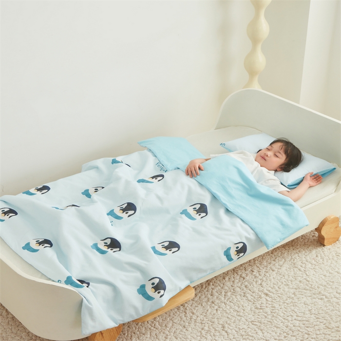 91家纺网 家纺一手货源 找家纺 艾佳宝贝 2025A类儿童全棉多功能单被套可拆式夏被四季被子 乖萌小企鹅