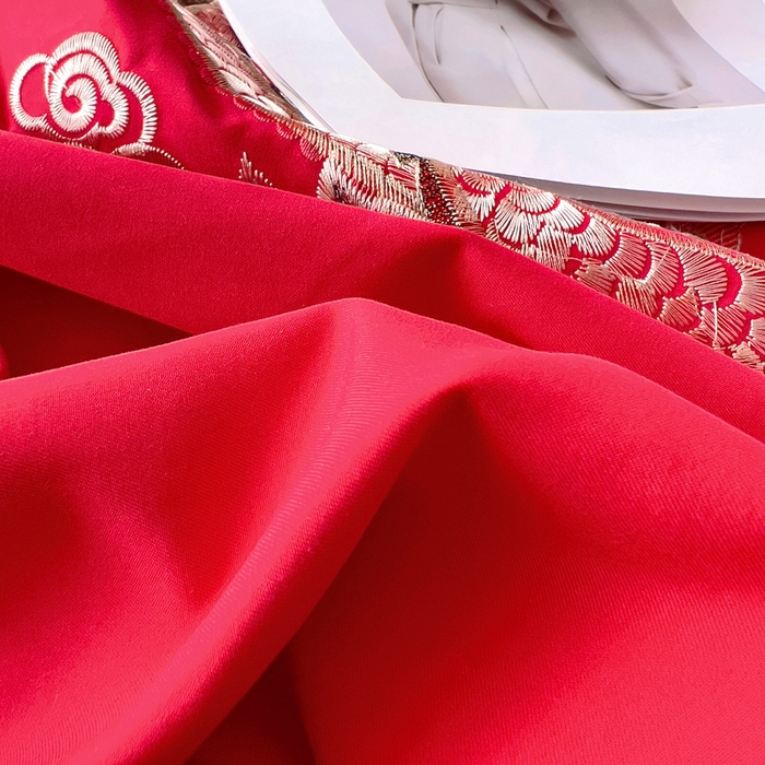 91家纺网 家纺一手货源 找家纺 2025新款100支150克双面长绒棉婚庆绣花四件套 龙腾凤跃