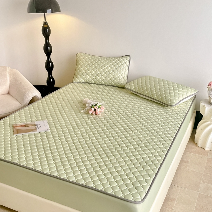 91家纺网 家纺一手货源 找家纺 2025新款加厚乳胶床笠款经典纯色夏被套件 方格-果绿