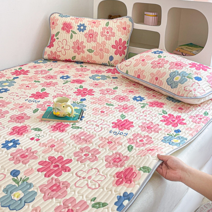 91家纺网 家纺一手货源 找家纺 贝扬思家纺 2025新款亲肤舒适可爱乳胶凉席席子系列 半纸恋章