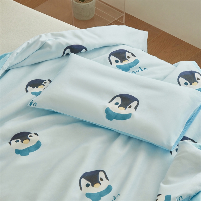91家纺网 家纺一手货源 找家纺 艾佳宝贝 2025A类儿童全棉多功能单被套可拆式夏被四季被子 乖萌小企鹅