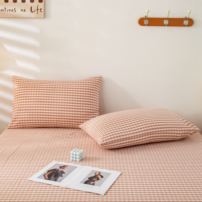 91家纺网 家纺一手货源 找家纺 2025新款A类色织水洗棉单被套 粉小格