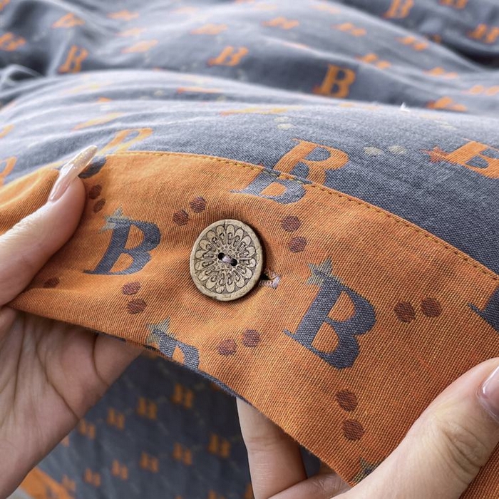 91家纺网 家纺一手货源 找家纺 2025新款全棉色织双层纱纽扣款四件套  城市格调-兰桔