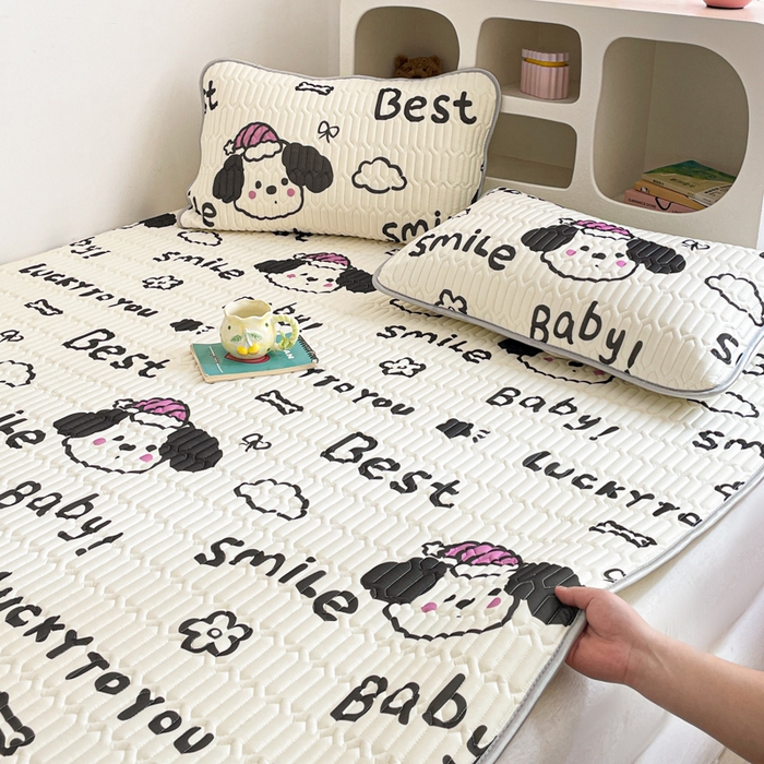 91家纺网 家纺一手货源 找家纺 贝扬思家纺 2025新款亲肤舒适可爱乳胶凉席席子系列 漫画狗仔