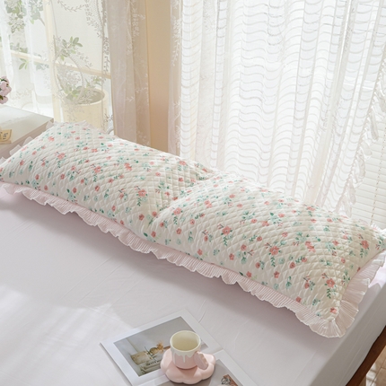 91家纺网 家纺一手货源 找家纺 美宜家 2025新款夏季凉感丝双人枕套花边情侣长枕套 硕果