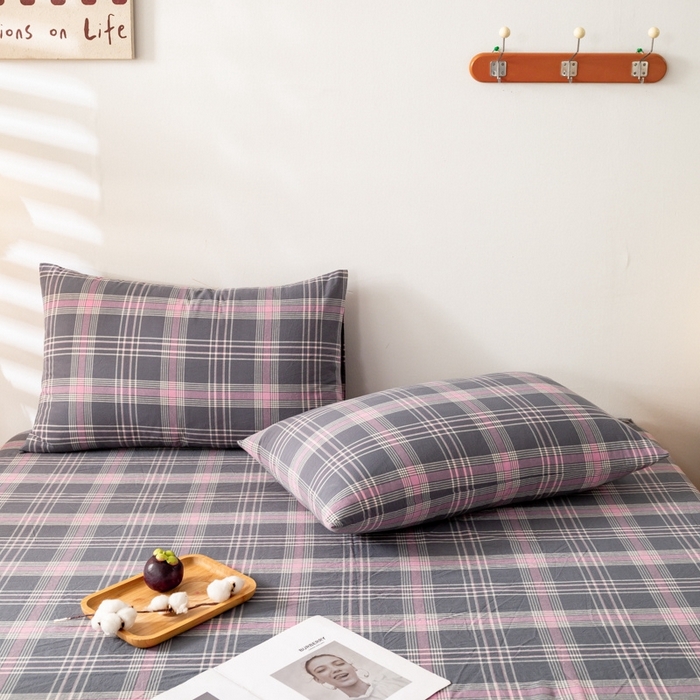 91家纺网 家纺一手货源 找家纺 2025新款A类色织水洗棉单被套 灰粉格