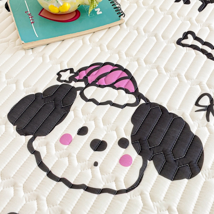 91家纺网 家纺一手货源 找家纺 贝扬思家纺 2025新款亲肤舒适可爱乳胶凉席席子系列 漫画狗仔