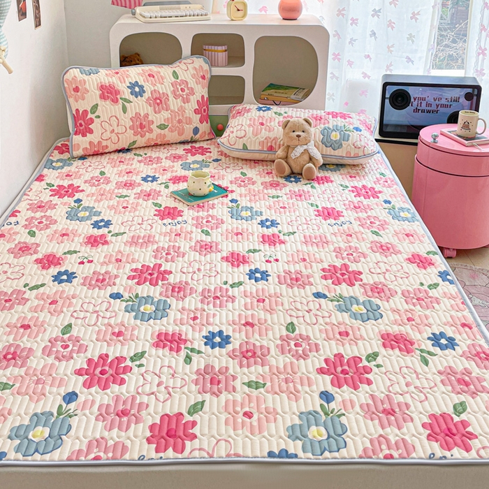 91家纺网 家纺一手货源 找家纺 贝扬思家纺 2025新款亲肤舒适可爱乳胶凉席席子系列 半纸恋章