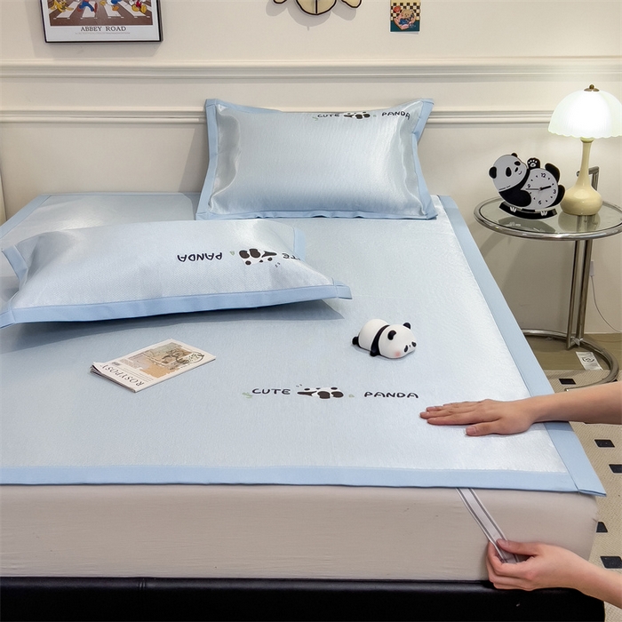 91家纺网 家纺一手货源 找家纺 星座家纺 2025新款600D熊猫烫画冰丝凉席三件套 清凉蓝