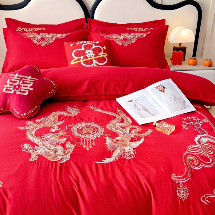 91家纺网 家纺一手货源 找家纺 2025新款100支150克双面长绒棉婚庆绣花四件套 龙腾凤跃