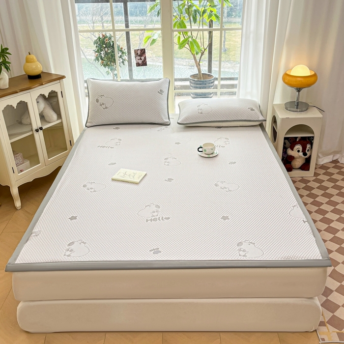 91家纺网 家纺一手货源 找家纺 卡伦2025新款冰丝豆豆凉席床席系列 卡皮巴拉-灰