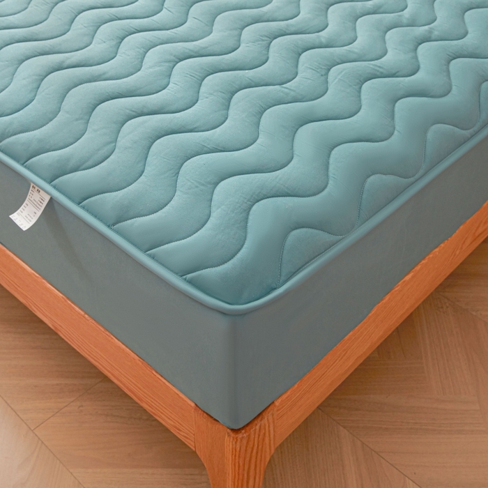 91家纺网 家纺一手货源 找家纺 初心家纺 2025新款原棉防水夹棉窗帘床护罩单件席梦思保护套防水床罩 蓝