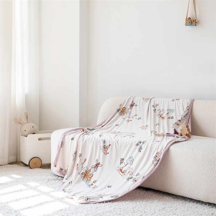91家纺网 家纺一手货源 找家纺 艾佳宝贝 2025新款A类针织豆豆儿童多功能宿舍午睡安抚盖毯 兔兔的生日-盖毯