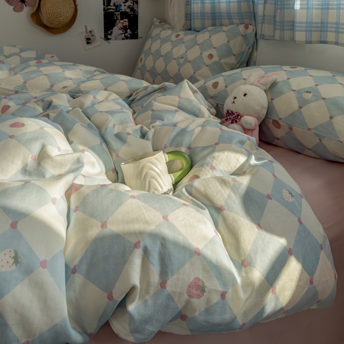 91家纺网 家纺一手货源 找家纺 塔塔家居  2025新款全棉纯棉双层纱被套单品单被套被套单件 草莓酱·蓝