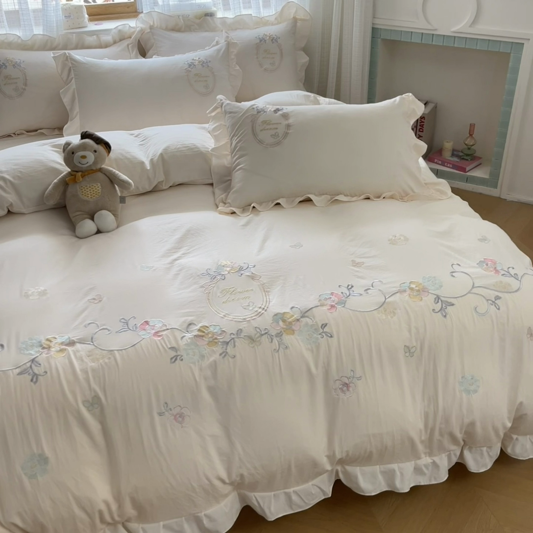 91家纺网 家纺一手货源 找家纺 ab家纺2025新款全棉水洗棉绣花四件套-夏莉儿 夏莉儿-淡奶油