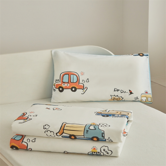 91家纺网 家纺一手货源 找家纺 艾佳宝贝 2025A类儿童全棉多功能单被套可拆式夏被四季被子 巴士汽车