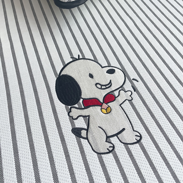 91家纺网 家纺一手货源 找家纺 炫拼  2025新款A类凉豆豆提花条纹卡通刺绣床笠席三件套 冰淇淋狗