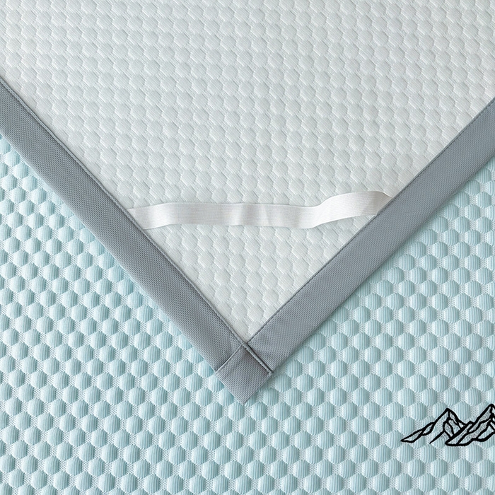 91家纺网 家纺一手货源 找家纺 澳梵家居 2025新款PE中分子A类凉感豆豆刺绣软凉席 冰川-水绿