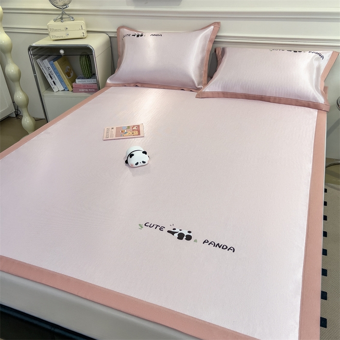 91家纺网 家纺一手货源 找家纺 星座家纺 2025新款600D熊猫烫画冰丝凉席三件套 清凉粉