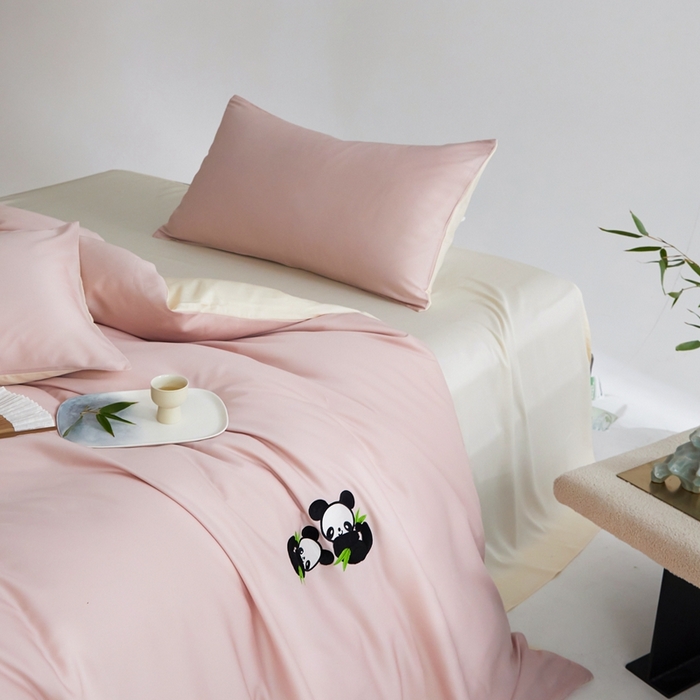 91家纺网 家纺一手货源 找家纺 金奇达家纺 2025新款竹玉清丝四件套-墨隐竹笙【标准号全网控价（折后券后）不低于228元】 墨隐竹笙-粉