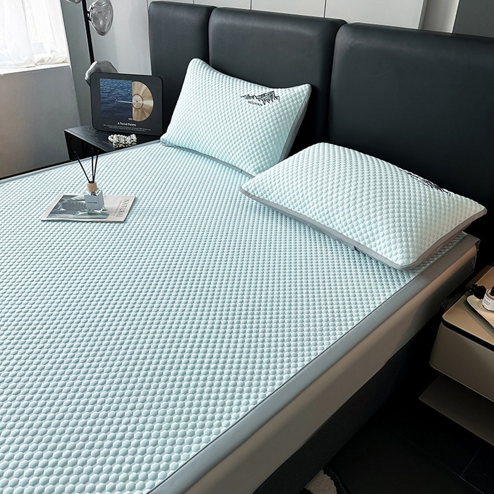 91家纺网 家纺一手货源 找家纺 澳梵家居 2025新款PE中分子A类凉感豆豆刺绣软凉席 冰川-水绿