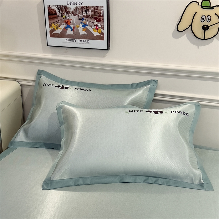 91家纺网 家纺一手货源 找家纺 星座家纺 2025新款600D熊猫烫画冰丝凉席三件套 清凉绿