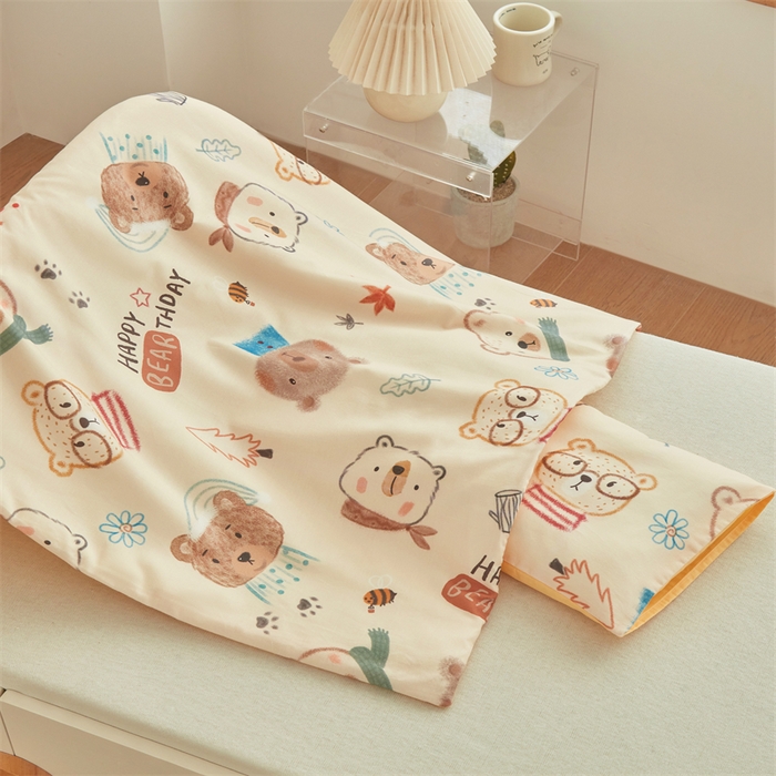 91家纺网 家纺一手货源 找家纺 艾佳宝贝 2025A类儿童全棉多功能单被套可拆式夏被四季被子 憨憨萌熊