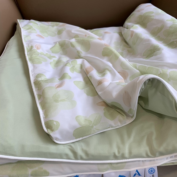 91家纺网 家纺一手货源 找家纺 奈萝家纺 2025新款A类凉感丝小凉皮夏被可机洗夏被新品空调被 清凉一夏绿