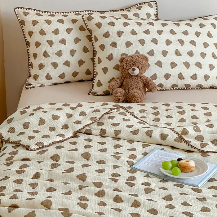 91家纺网 家纺一手货源 找家纺 三朵家纺 2025春夏新款全棉纯棉双层绉绉纱三角针夏被夏凉被空调被 幸运熊仔