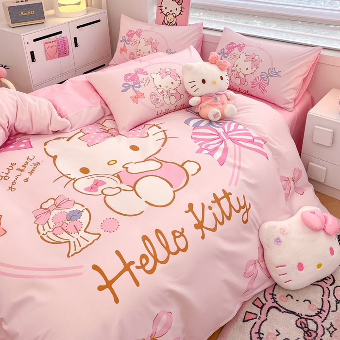 91家纺网 家纺一手货源 找家纺 暮思家居 2025新款正版授权三丽鸥大阪全棉数码印花纯棉四件套系列-第三批(专版花型) 大版-美美KT