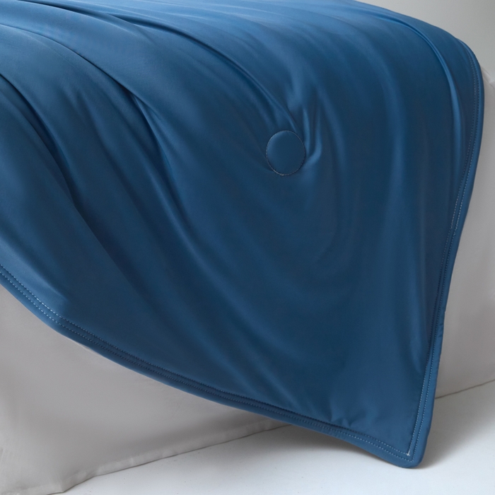 91家纺网 家纺一手货源 找家纺 欧邦 2025春夏新款Pro+深睡双面用锦纶夏被空调被 深海蓝