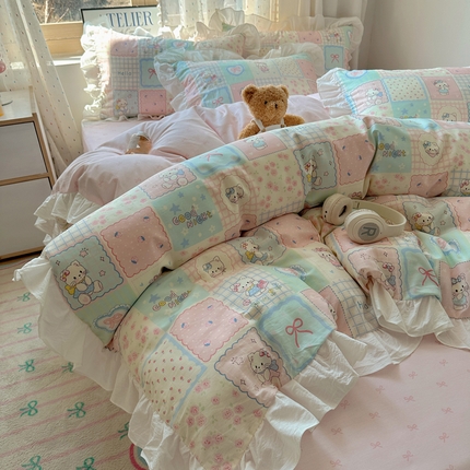 91家纺网 家纺一手货源 找家纺 （总）六巷胡同 2025新款韩式INS卡通减龄花边款全棉四件套（第三系）