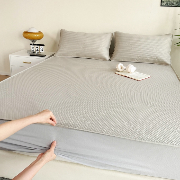 91家纺网 家纺一手货源 找家纺 许林2025新款凉豆豆床席 简约金