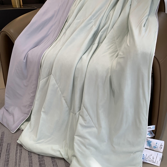 91家纺网 家纺一手货源 找家纺 奈萝家纺 2025新款A类凉感丝小凉皮夏被可机洗夏被新品空调被 香草奶冻