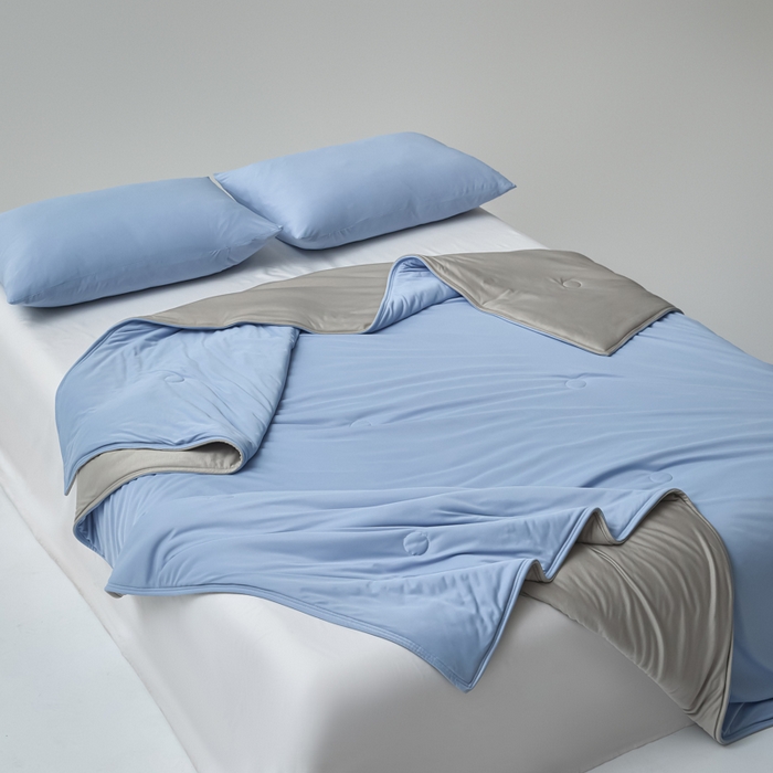 91家纺网 家纺一手货源 找家纺 欧邦 2025春夏新款Pro+深睡双面用锦纶夏被空调被 雾蓝