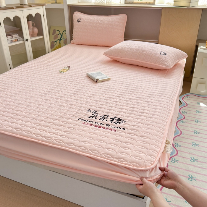 91家纺网 家纺一手货源 找家纺 云雀 2025新款A类加棉刺绣棉花床笠+盖毯 棉花床笠-玉粉