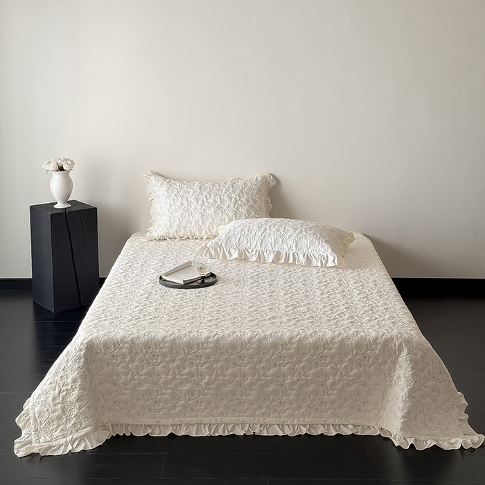 91家纺网 家纺一手货源 找家纺 佳汐蓝家纺2025春夏新品60天丝夹棉床盖多用 素客-奶油白