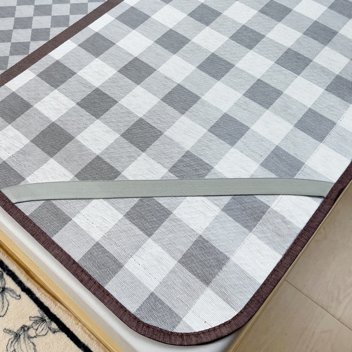 91家纺网 家纺一手货源 找家纺 梵赫 2025新款夏季成人凉感藤席凉席 简约-灰格