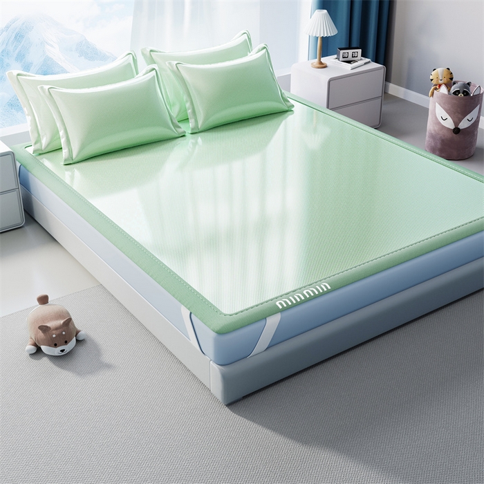 91家纺网 家纺一手货源 找家纺 星座家纺 2025新款斜纹冰丝凉席三件套-绣花款 凉茶绿