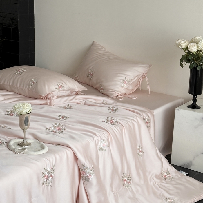 鹿班家居 2025新款夏季60S莱赛尔刺绣夏被夏凉被空调被—玫瑰甜心(标准会员-20元) 粉色