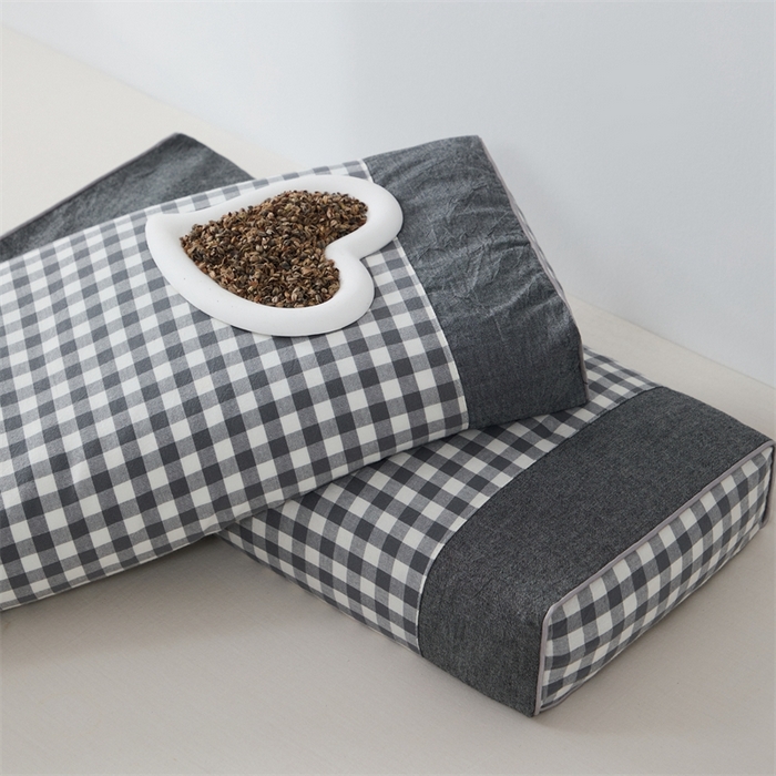 91家纺网 家纺一手货源 找家纺 大熊2025新款全棉水洗棉色织荞麦枕 宫廷荞麦枕-灰20*50*9cm