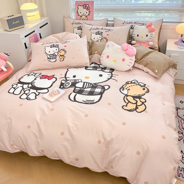 91家纺网 家纺一手货源 找家纺 暮思家居 2025新款正版授权三丽鸥大阪全棉数码印花纯棉四件套系列-第三批(专版花型) 大版-时尚KT