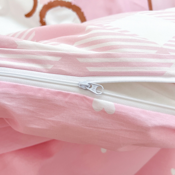 91家纺网 家纺一手货源 找家纺 暮思家居 2025新款正版授权三丽鸥大阪全棉数码印花纯棉四件套系列-第三批(专版花型) 大版-爱心KT