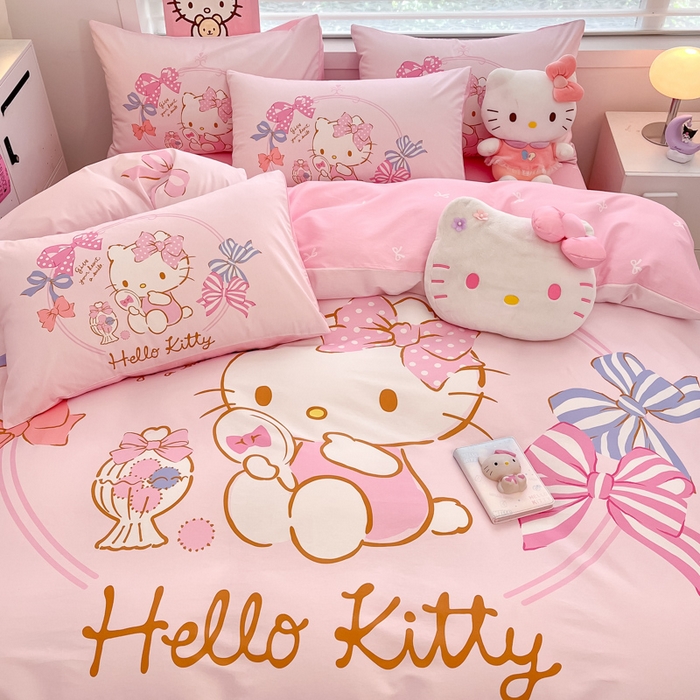 91家纺网 家纺一手货源 找家纺 暮思家居 2025新款正版授权三丽鸥大阪全棉数码印花纯棉四件套系列-第三批(专版花型) 大版-美美KT