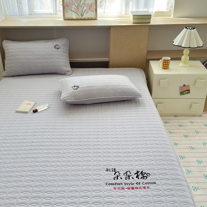 91家纺网 家纺一手货源 找家纺 云雀 2025新款A类加棉刺绣棉花床笠+盖毯 棉花床笠-灰